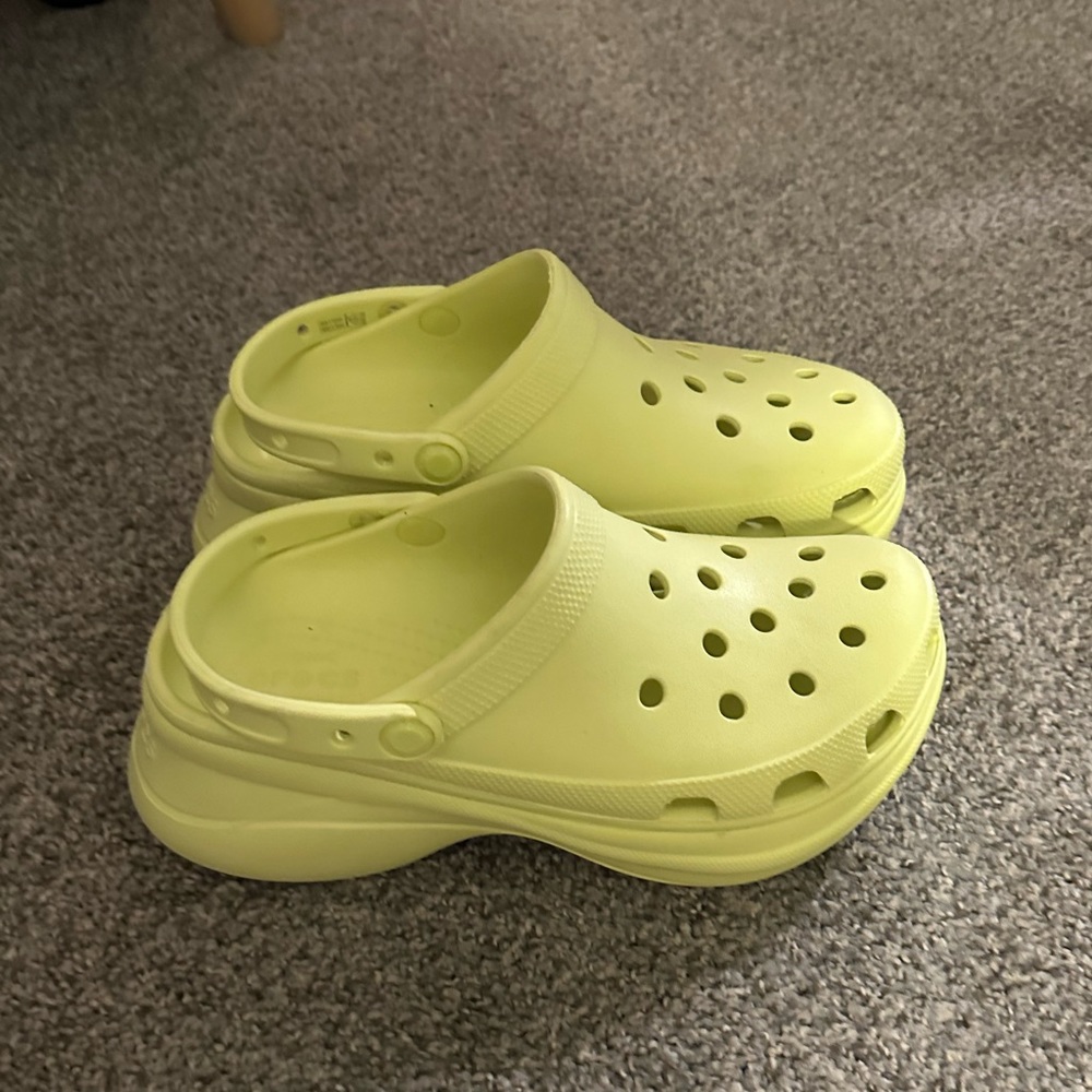 Womens neon yellow platform crocs